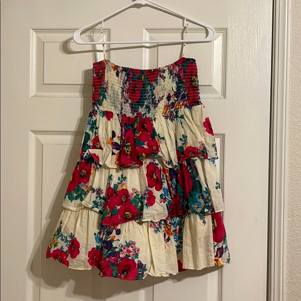 Floral strapless dress